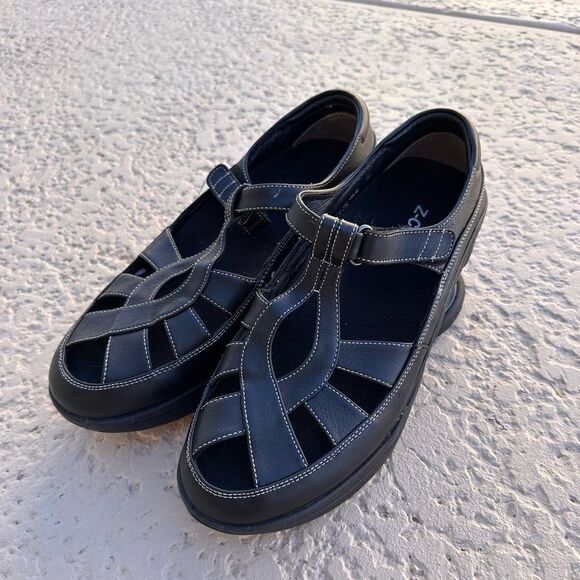 Z-CoiL Pain Relief Footwear  Z-Breeze Black Leather Sandal sz 10 NEW - Picture 1 of 13